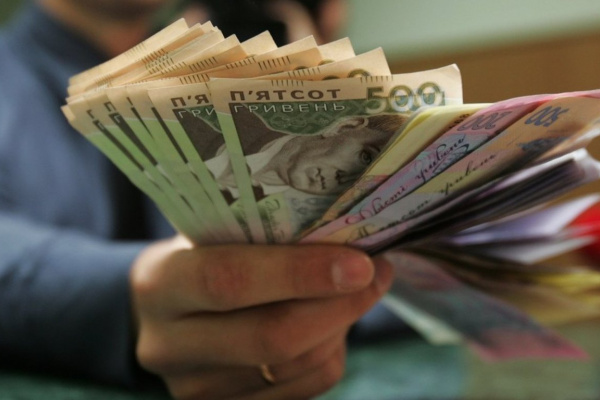 Військовим та їхнім родинам можуть списати до 100% боргів: що пропонує законопроєкт